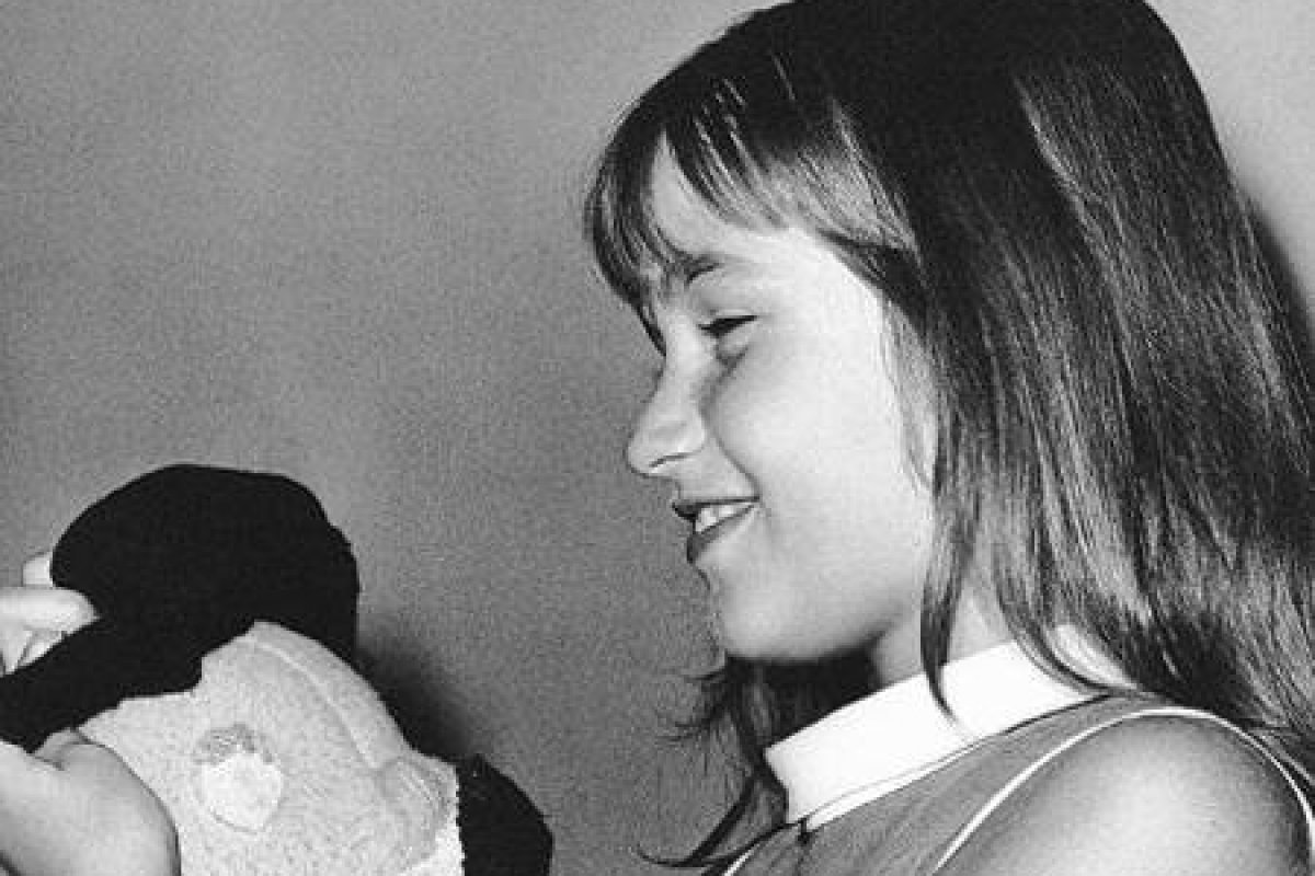 Foto de Xuxa quando criança é publicada pela sua equipe