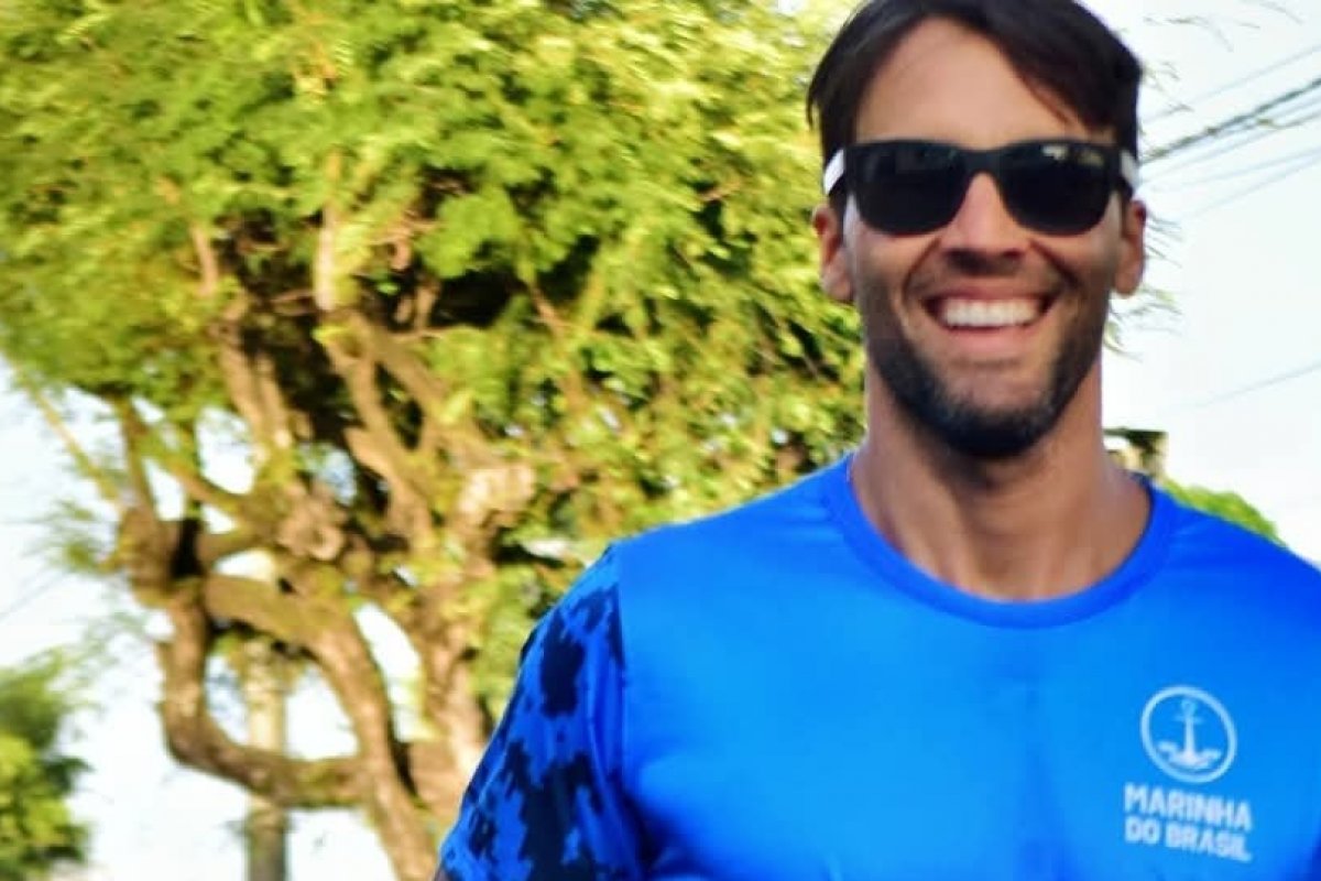 Daniel Cady  participa da 1ª Corrida de Rua Almirante Tamandaré, em comemoração ao Dia do Marinheiro! 