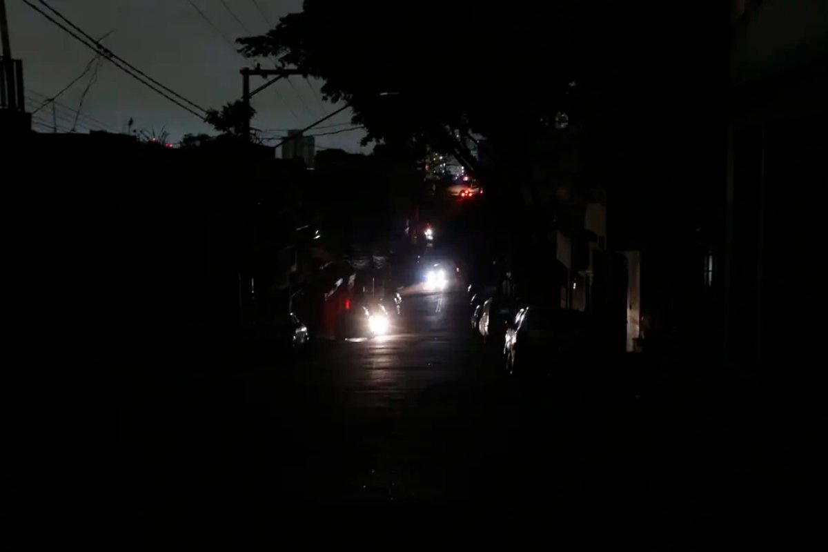 Ministério diz que Enel pode perder concessão se não cumprir metas