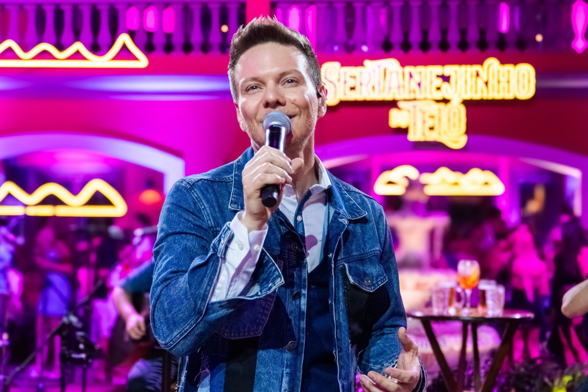 Michel Teló vira nova faixa de "Sertanejinho do Teló" nas rádios! 