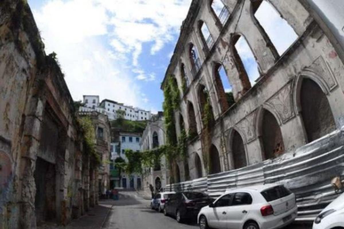 MPF instaura inquéritos para investigar riscos de desabamento em imóveis do Centro Histórico
