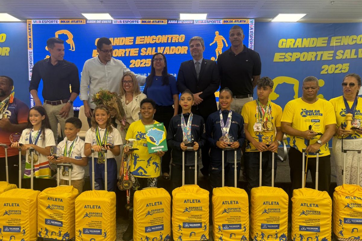 Mais de 700 atletas de Salvador recebem malas doadas pela Receita Federal