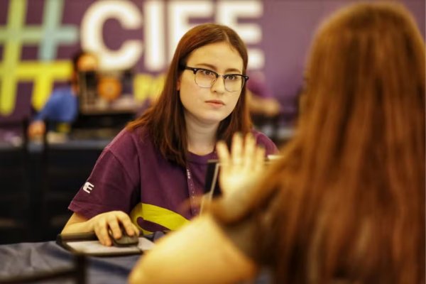 [CIEE oferece mais de 8 mil vagas de estágio e Jovem Aprendiz na Bahia]