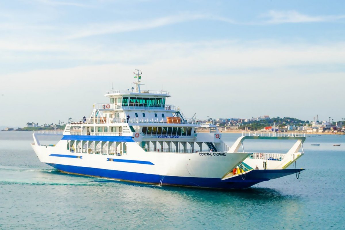 Ferry boat tem espera de 1h30 para embarque de veículos no terminal de Ilha de Itaparica