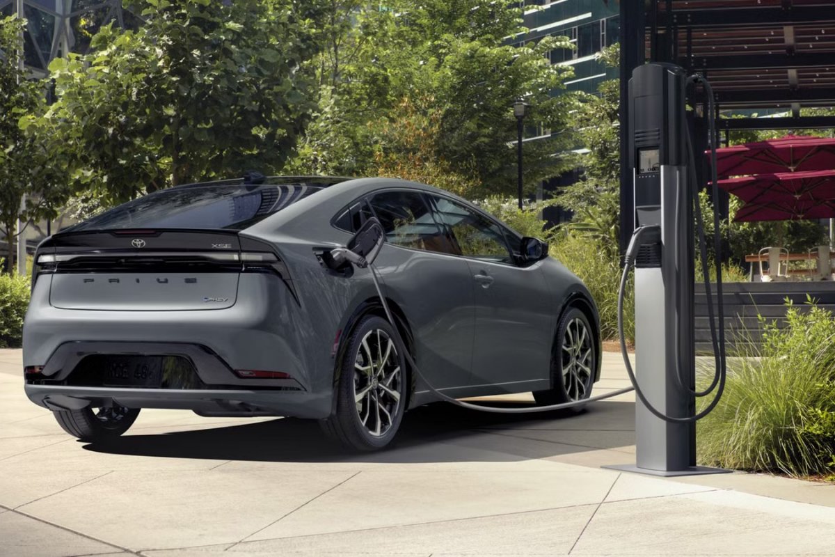 12% das vendas de carros novos já são de modelos híbridos ou elétricos