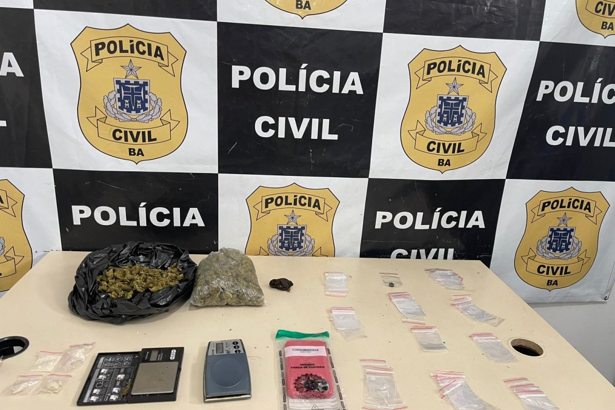 Mulher é presa em flagrante por tráfico de drogas em cidade do Recôncavo Baiano 
