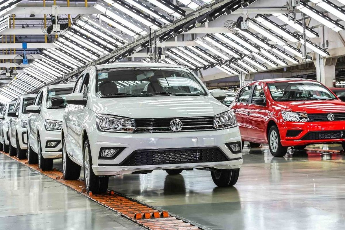Volkswagen celebra 8 milhões de veículos produzidos em Taubaté