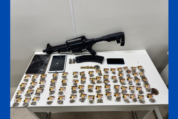 [Homem em posse de armamento e diversas drogas é morto após confronto com polícia em bairro de Salvador]