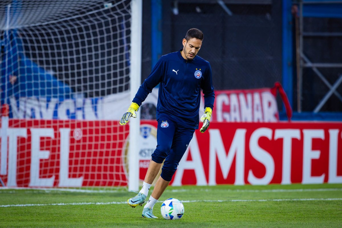 Bahia acerta compra em definitivo do goleiro Ronaldo