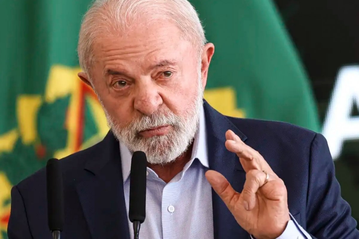 Lula assina decreto de indulto de Natal; condenados por crimes contra democracia não serão beneficiados