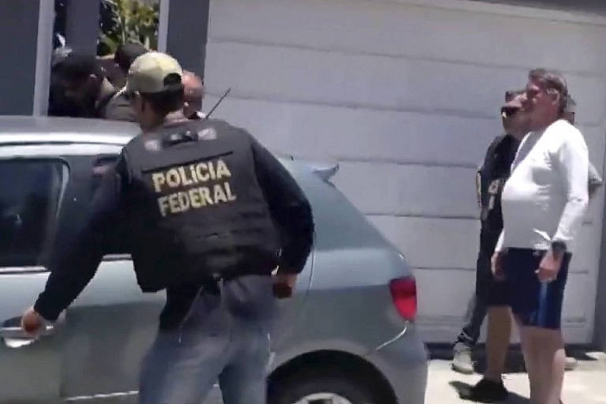 Saiba quem encaminhará Bolsonaro ao hospital para fazer cirurgia autorizada por Moraes