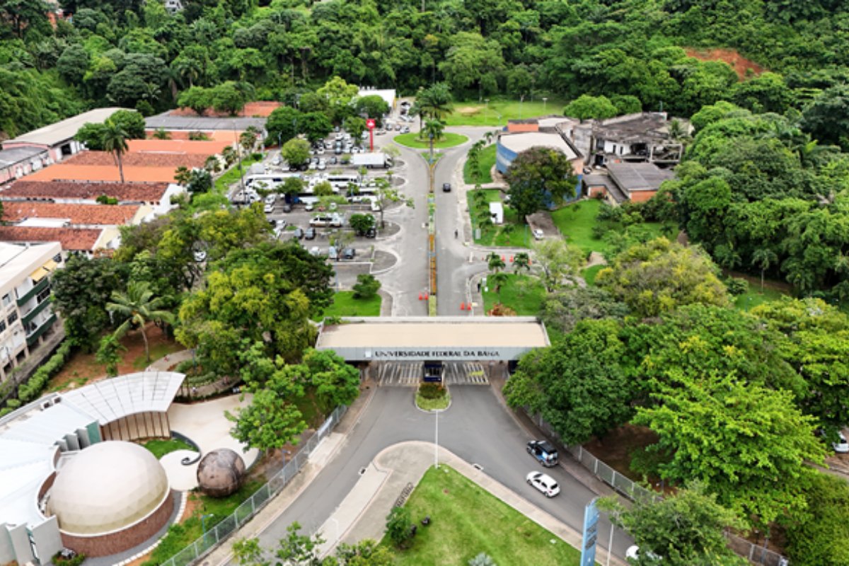 Congresso corta quase R$ 500 milhões do orçamento de universidades federais em 2026, para turbinar emendas parlamentares