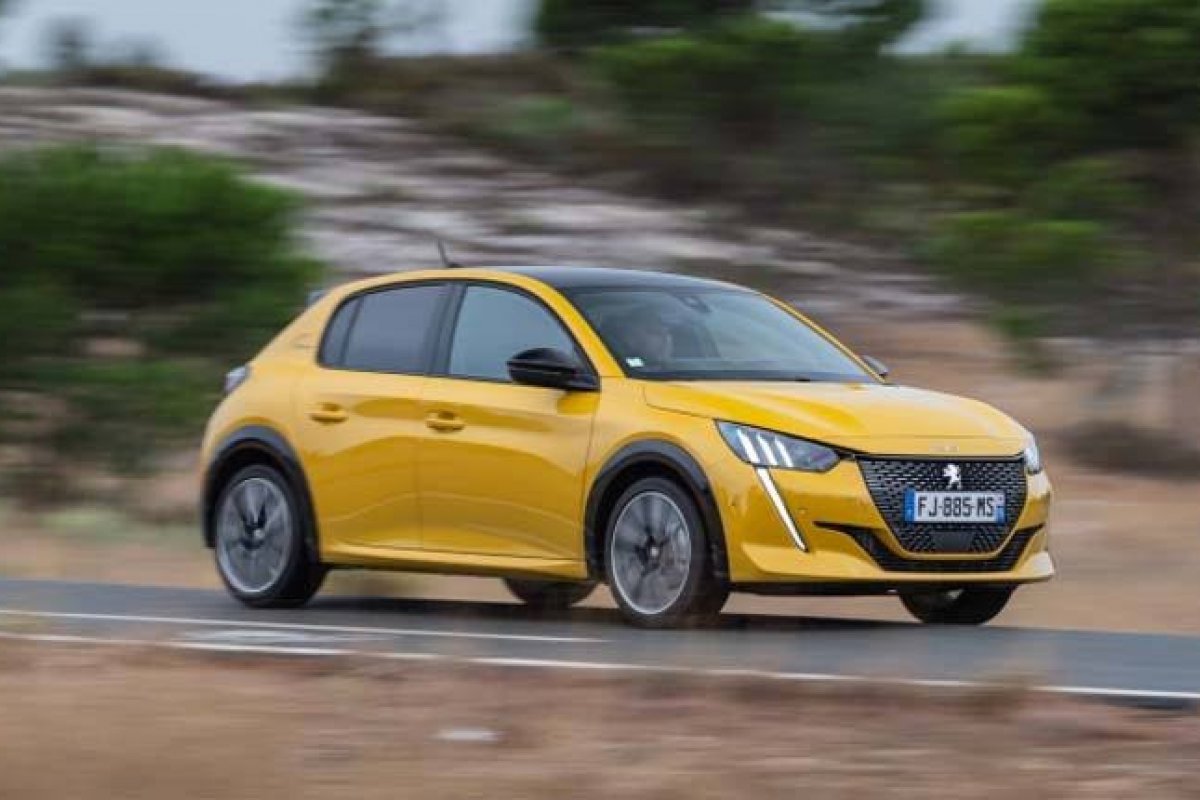 Peugeot 208 é premiado na Europa