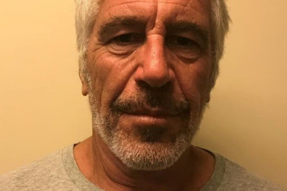 Mais de 1 milhão de novos documentos do caso Jeffrey Epstein são encontrados, diz governo dos EUA
