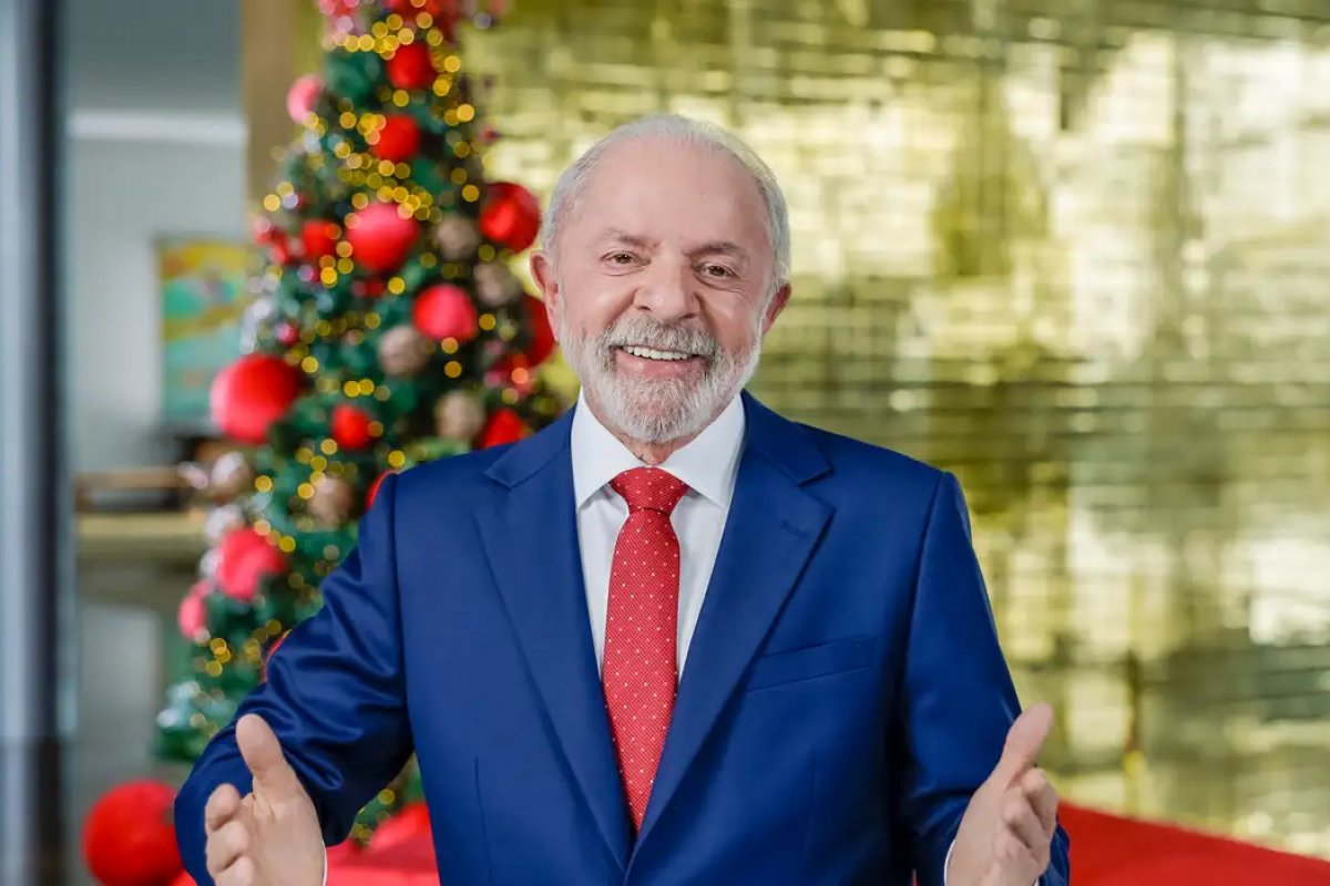 VÍDEO: “Combate às ações criminosas chegou pela primeira vez ao andar de cima”, afirma Lula em pronunciamento de Natal à nação