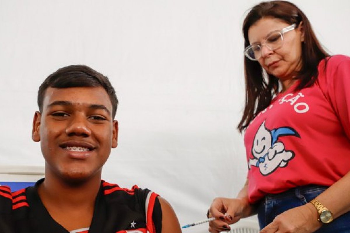 Prazo de vacinação contra HPV é ampliado até 2026 pelo Ministério da Saúde 