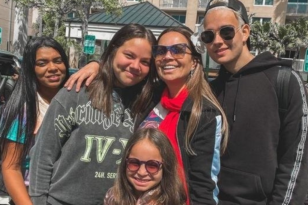 Solange Almeida curte os Estados Unidos com a família