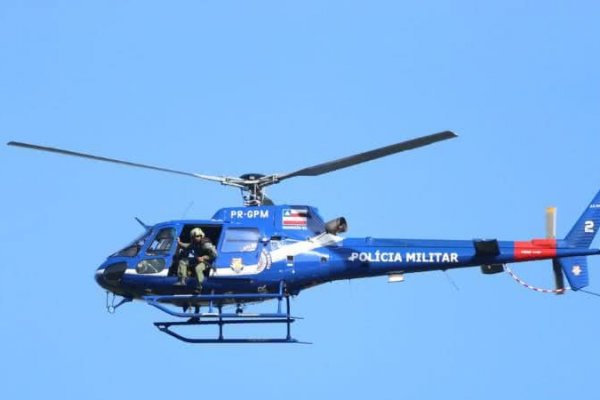 [Criminosos rendem técnicos de internet durante atendimento em bairro de Salvador]