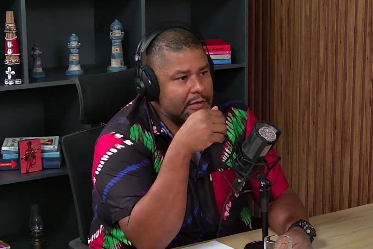 Vídeo: “Tentam, a todo custo, apagar tudo que é do preto”, diz Adriano Azevedo no Podomblé