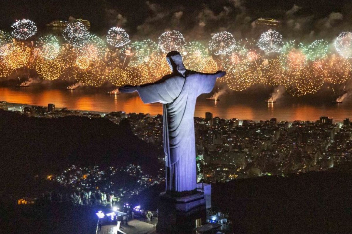 Réveillon do Rio entra para livro dos recordes como o maior do mundo