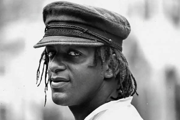 [Olodum pede busto em homenagem a Neguinho do Samba no Pelourinho, e cobra maior valorização da cultura afrobaiana]