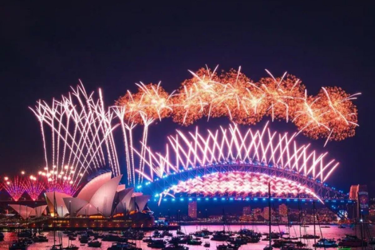 Vídeo: Austrália celebra a chegada de 2026 com queima de fogos