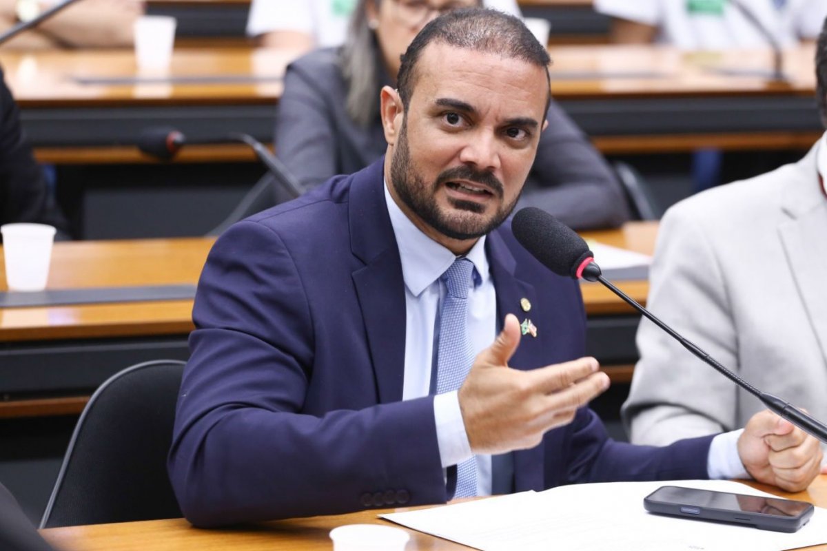 Capitão Alden é único deputado baiano a assinar pedido de CPI do Banco Master