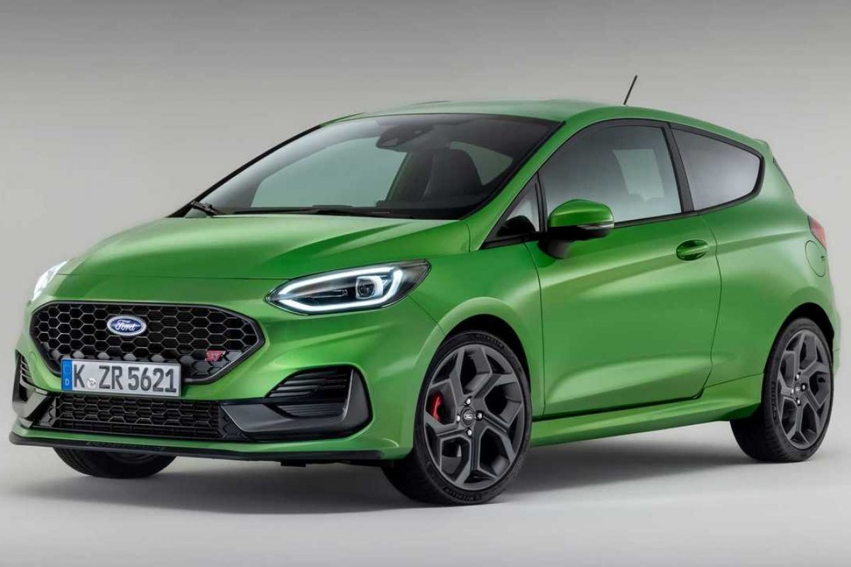Ford Fiesta vai voltar logo porém só com motor elétrico, diz site 