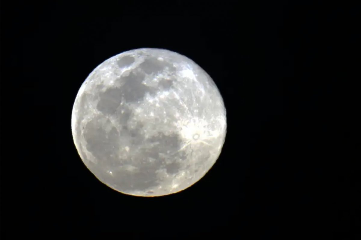 Primeira Superlua de 2026 pode ser vista neste sábado (03)