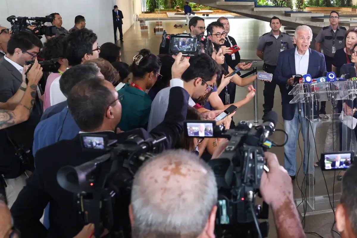 Ministro diz que fronteira do Brasil com a Venezuela está 'tranquila' após ataques dos EUA