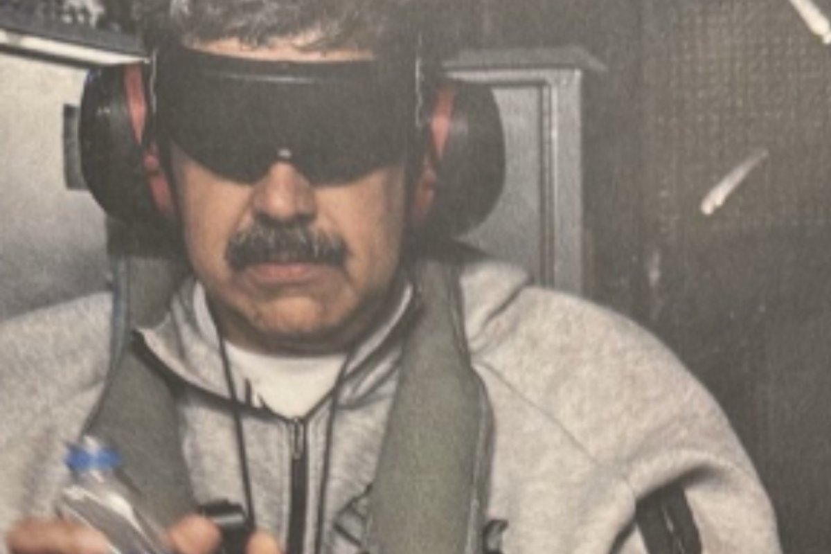 Trump divulga primeira foto de Maduro após anúncio de captura por militares dos EUA