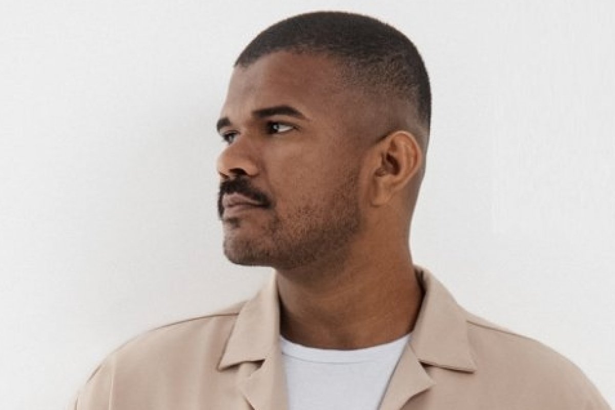 Lucas Cupertino se apresenta no Sagratto Café Bar!