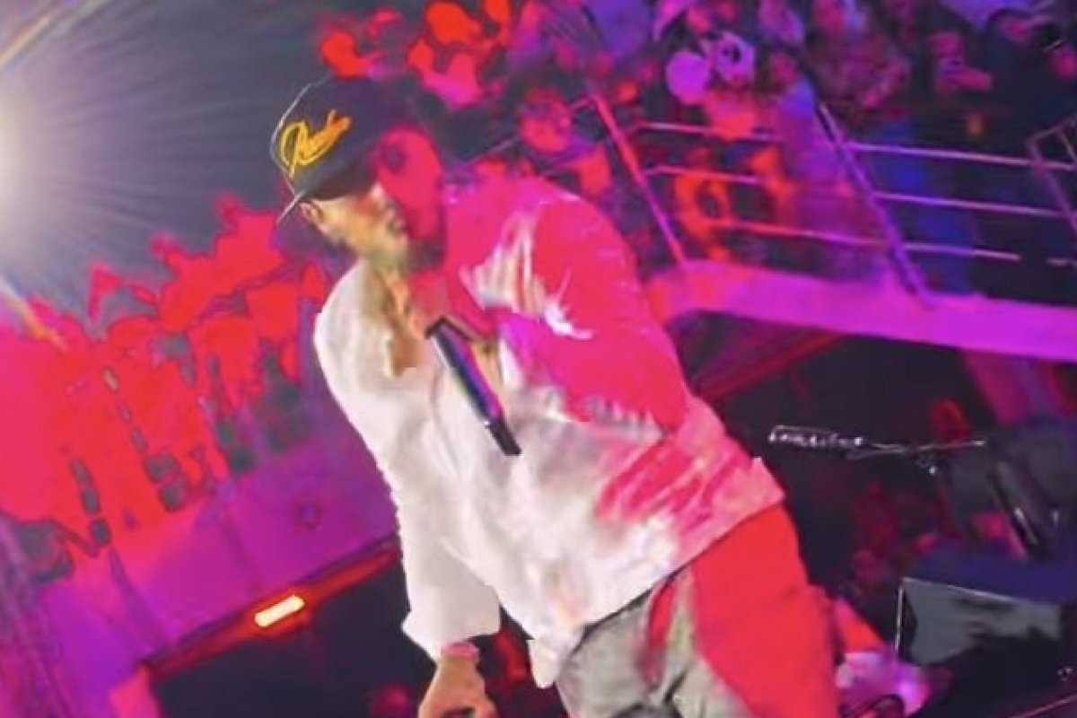 Zé Felipe se apresenta no navio "Boiadeira em Alto-Mar" de Ana Castela!