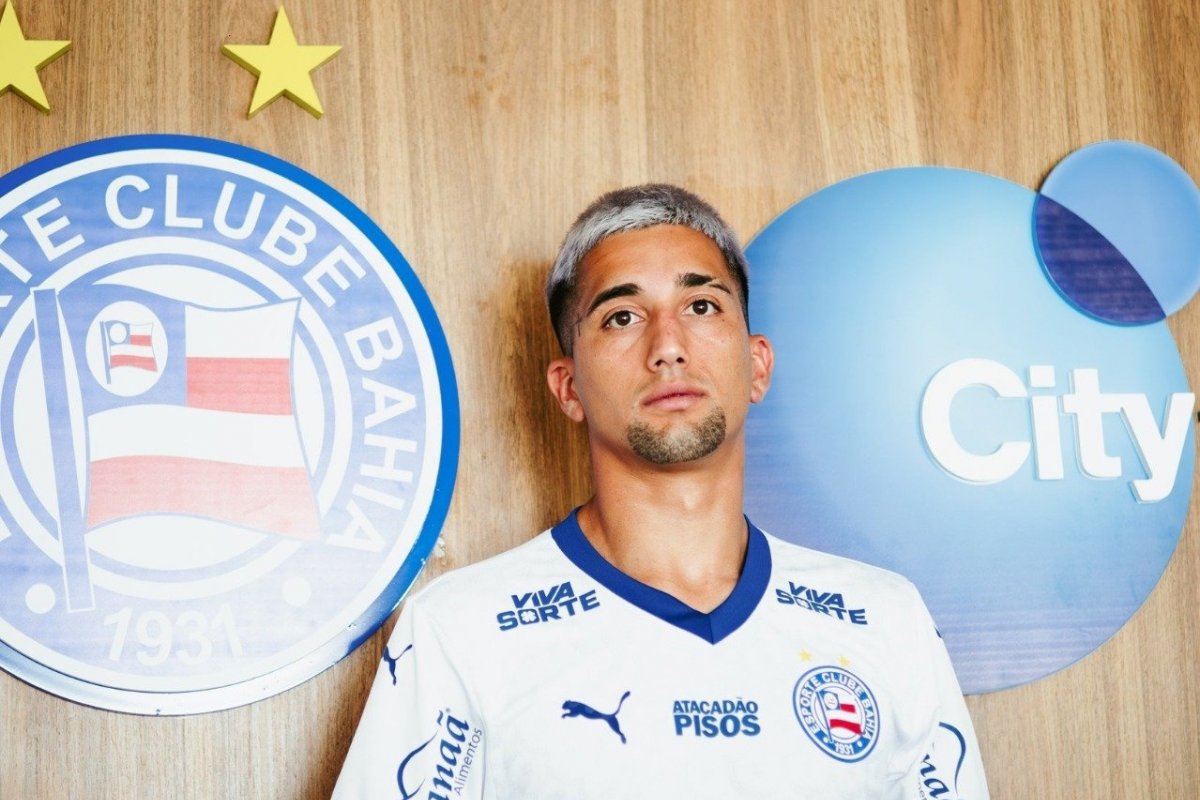 Bahia anuncia Kike Olivera como primeiro reforço para 2026