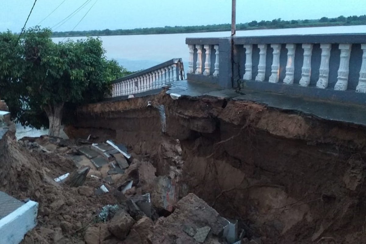 Chuva forte causa destruição no oeste da Bahia