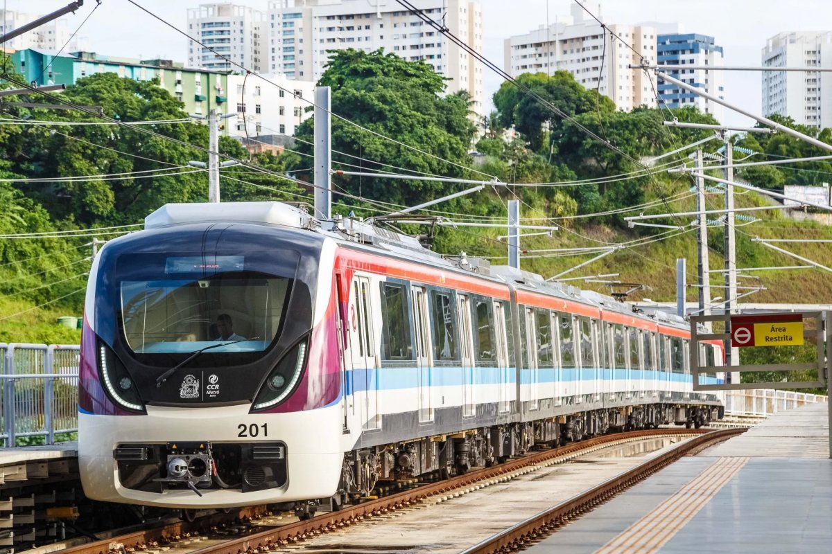 Tarifa do metrô de Salvador não será reajustada em 2026, afirma governo da Bahia