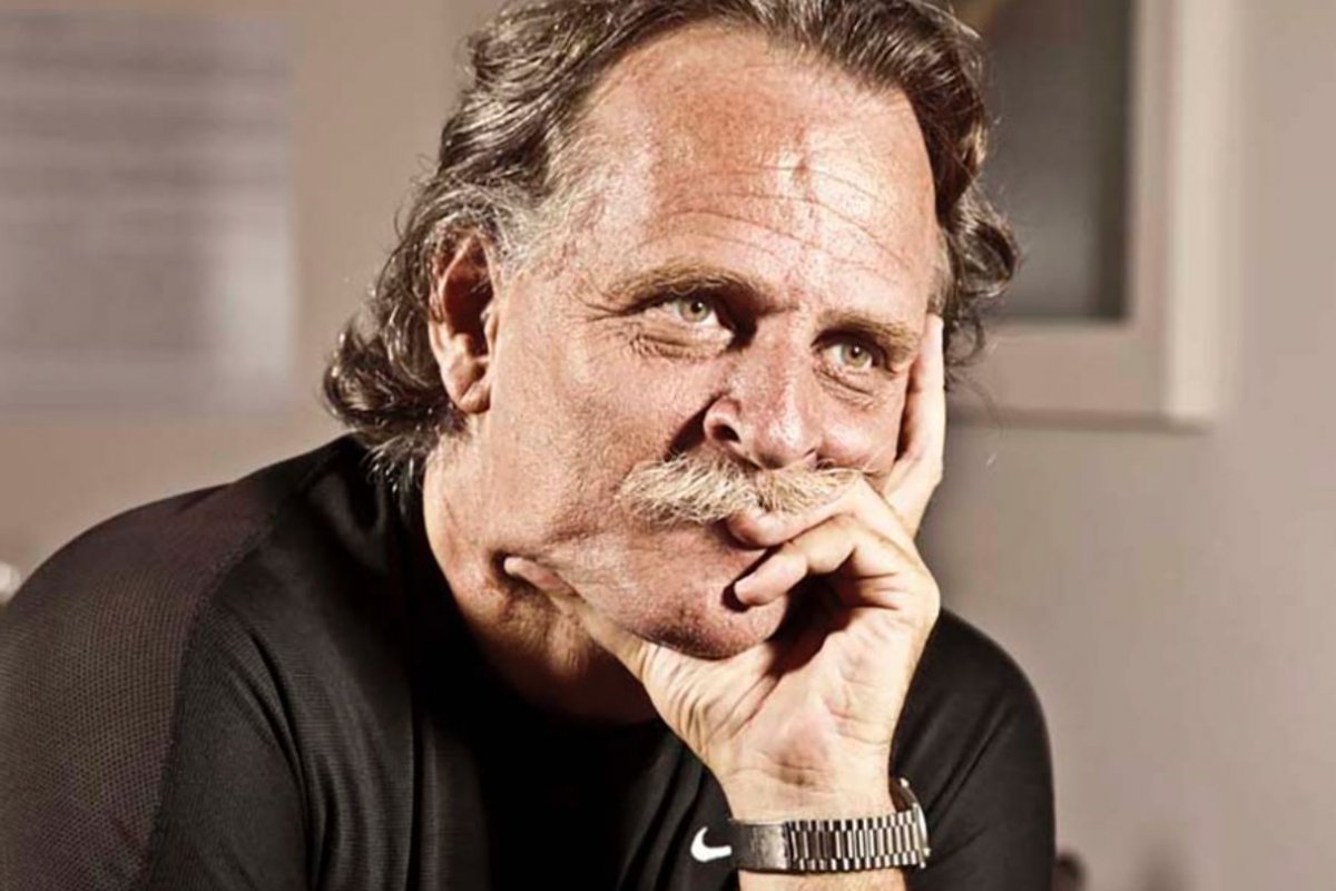 Sandi Hotel inaugura galeria permanente com exposição de Claudio Edinger em Paraty!