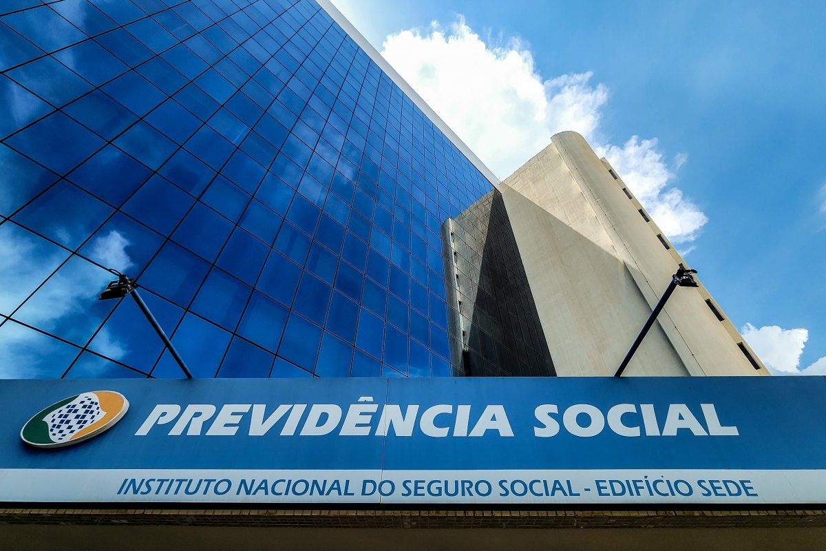 INSS começa a pagar aposentadorias com reajuste no dia 26 de janeiro
