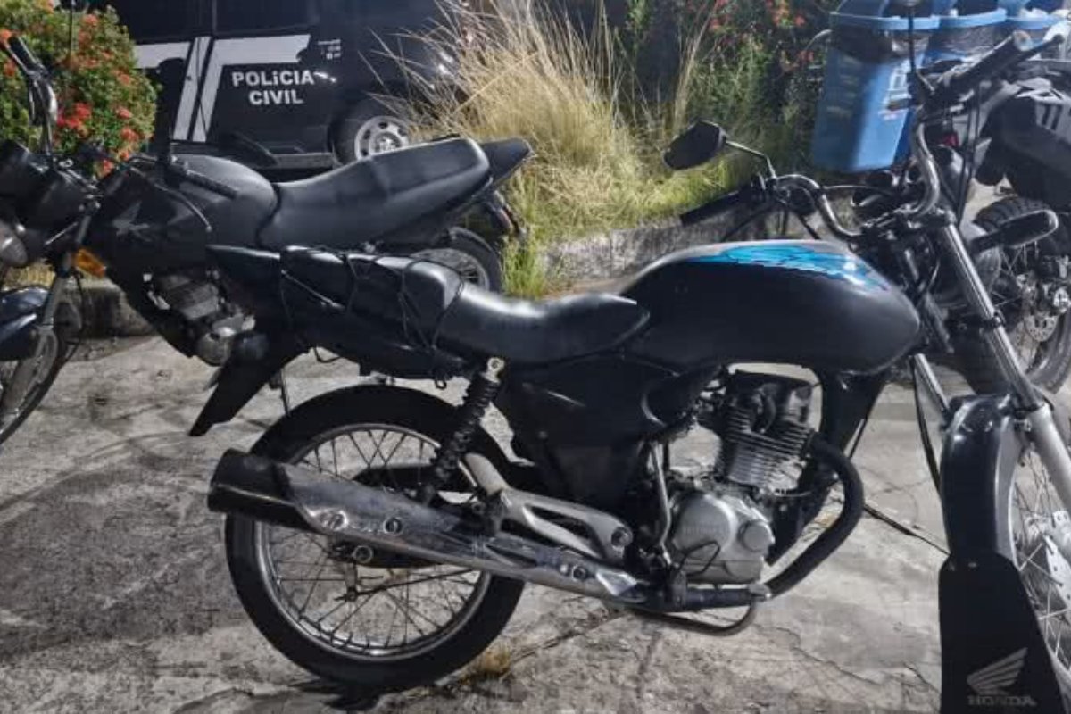 Dois homens são detidos em Salvador com motos adulteradas