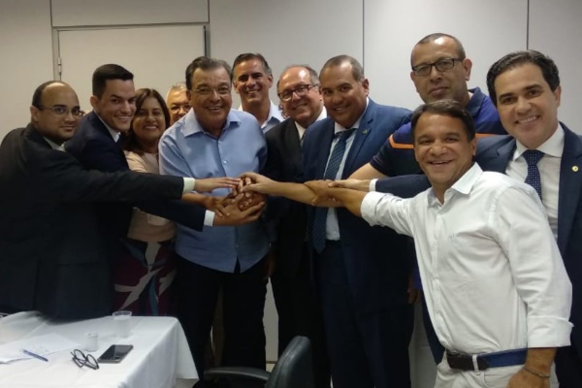 Sandro Régis assume liderança da oposição na Assembleia Legislativa