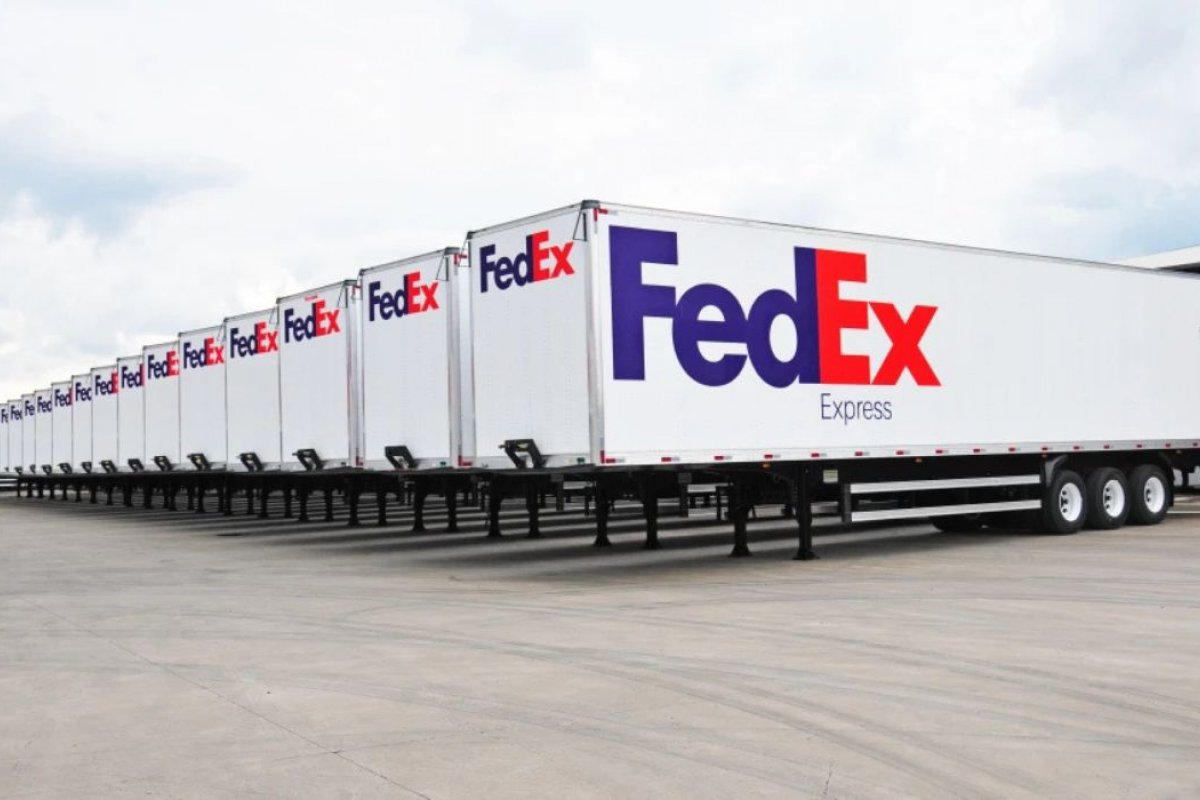 FedEx deixará de entregar encomendas dentro do Brasil e fará só rotas internacionais