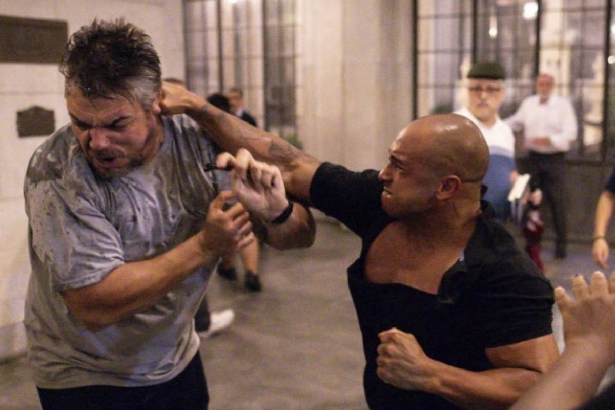 Vídeo: ato pelo 8 de janeiro termina em confusão entre manifestantes e ex-deputado bolsonarista