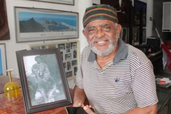 [Morre aos 71 anos, Biribinha, ex-jogador de Fluminense e Vasco]