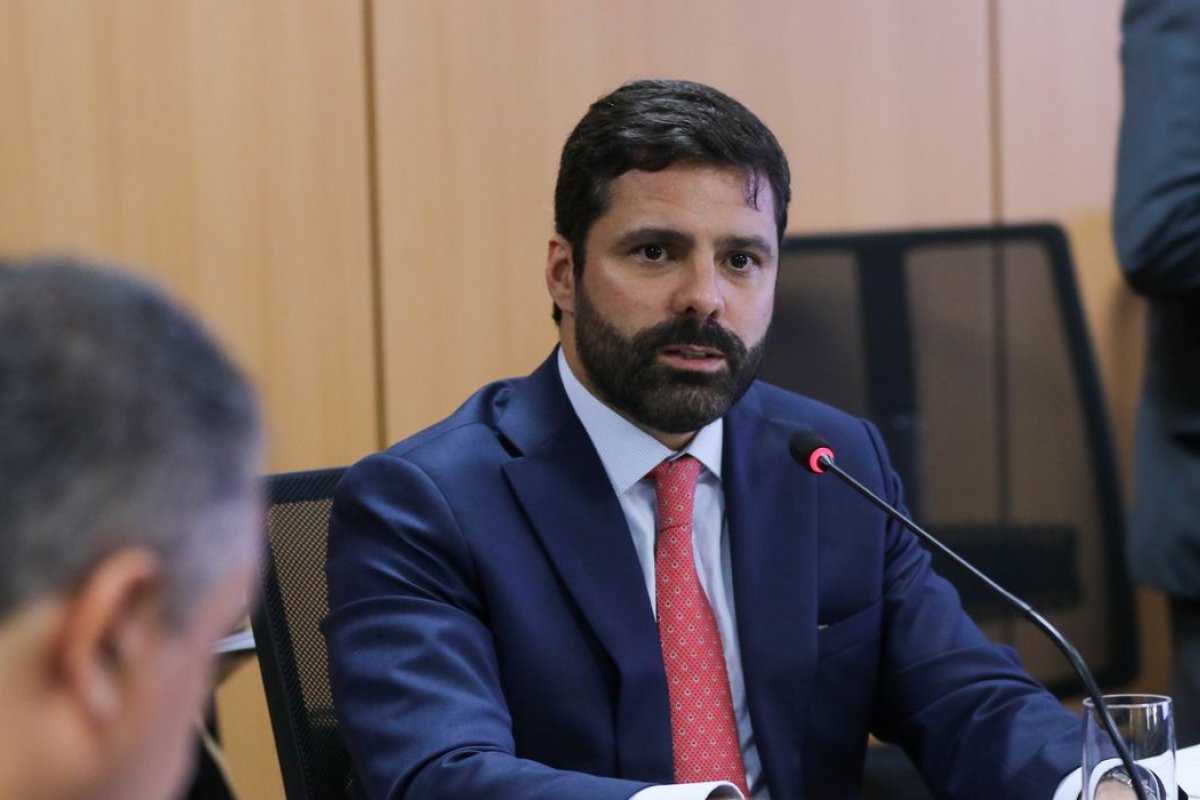 Lula exonera Lewandowski e nomeia secretário-executivo como ministro interino da Justiça