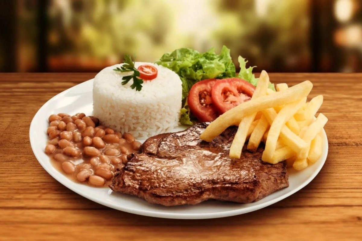 Alimentos básicos do prato brasileiro tem quedas expressivas de preços; confira