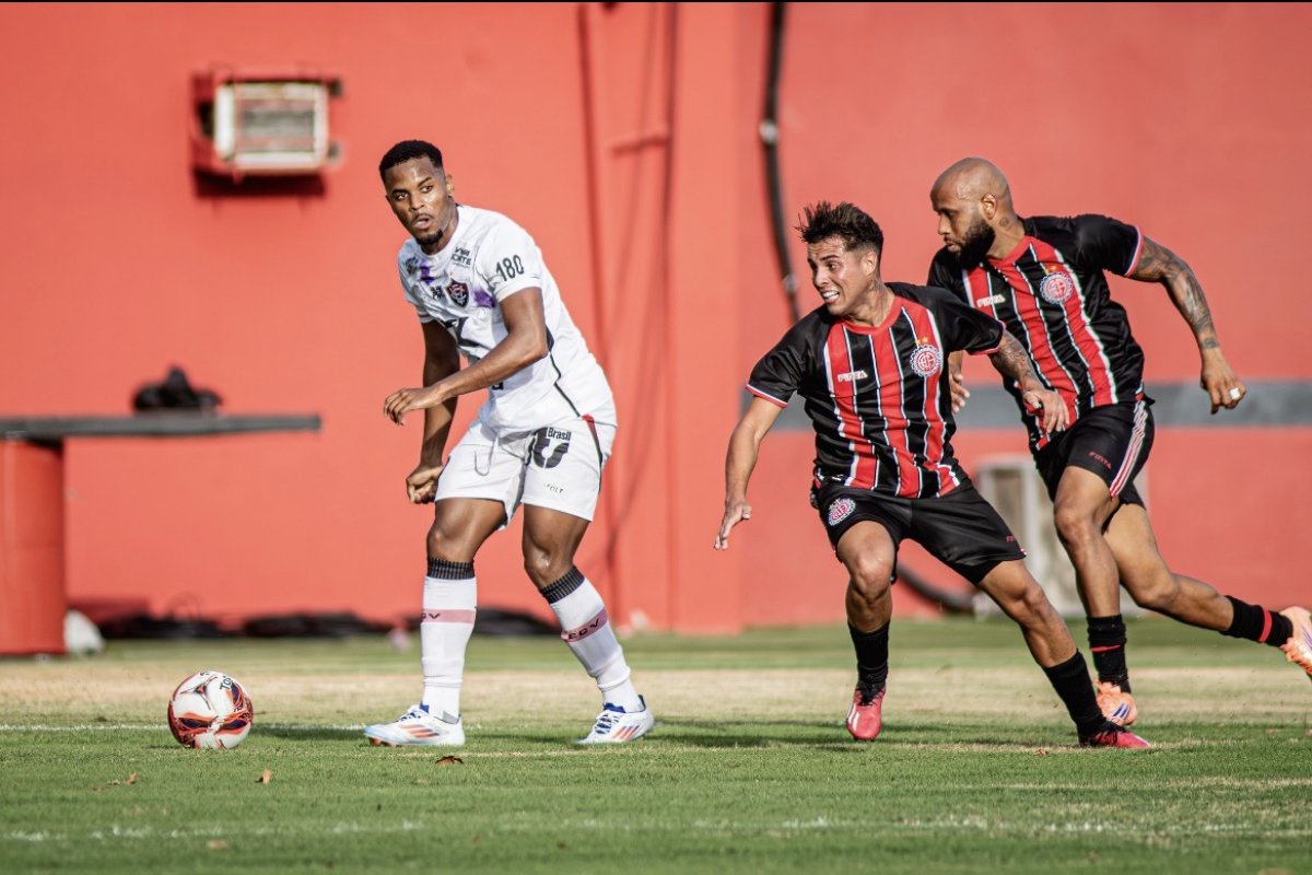 Na estreia do Baiano, Vitória empata sem gols diante do Atlético de Alagoinhas
