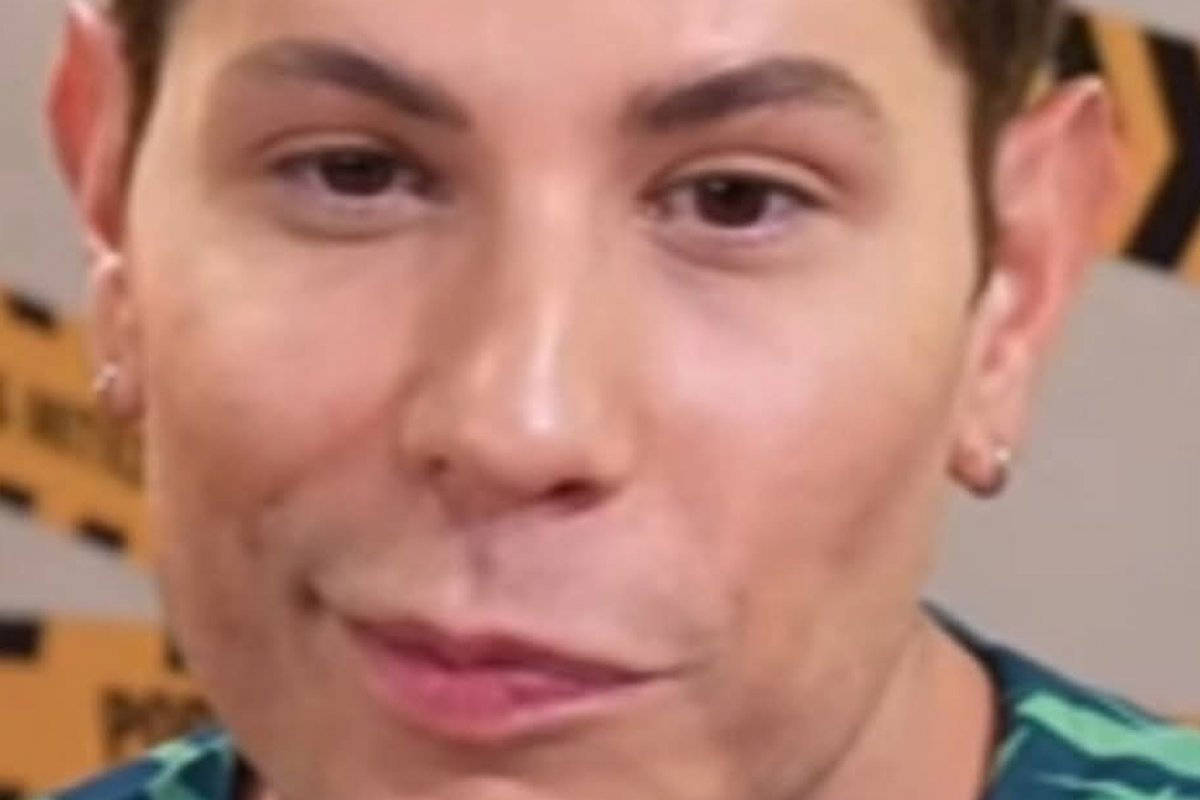 Com ingressos encalhados, turnê de Christian Chávez é adiada no Brasil!  