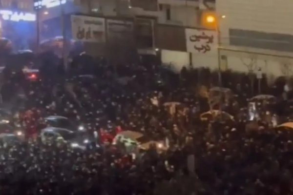 [Irã completa dois dias de apagão nacional de internet em meio a protestos antigovernamentais]