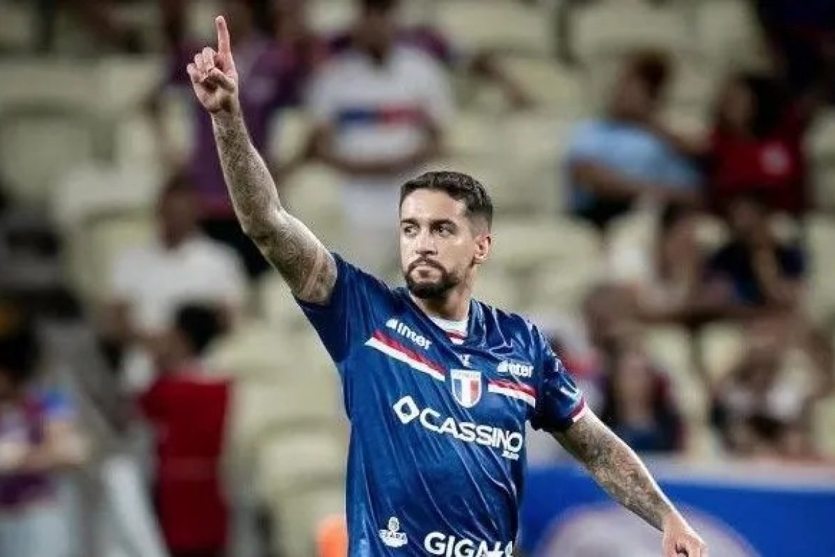 Corinthians acerta com Matheus Pereira, do Fortaleza, por empréstimo