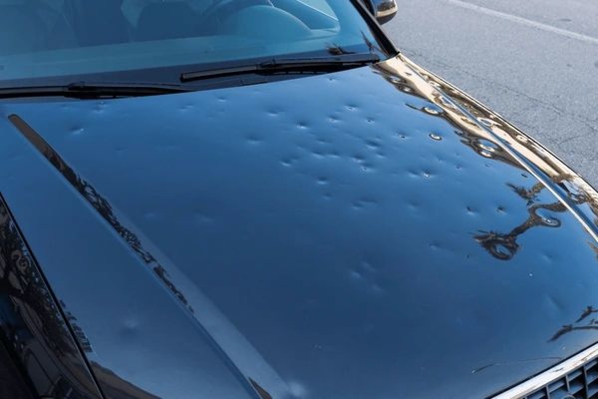 Confira os riscos da chuva ácida e granizo para a pintura do carro 